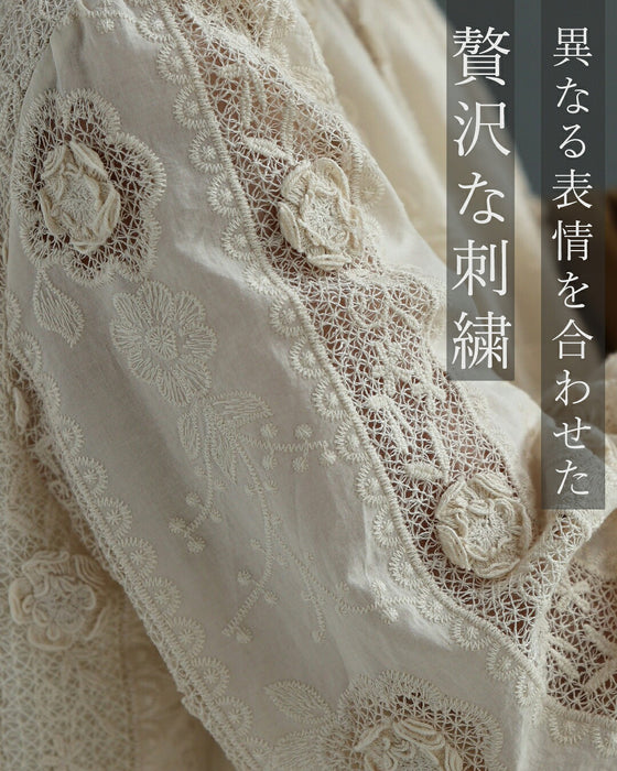 手仕事の花咲くアンティーク風レースブラウス