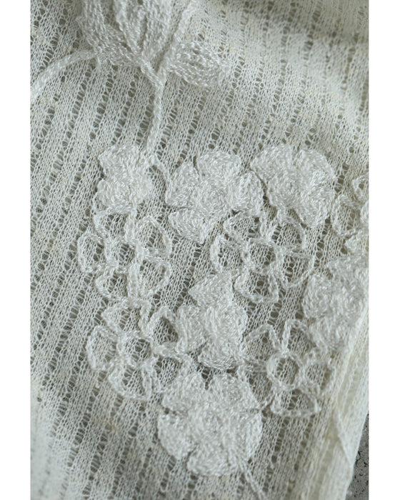 花刺繍描く透かし編みカットソートップス