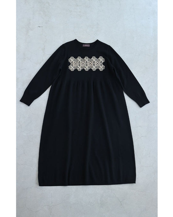 クローバーレース刺繍ロングワンピース