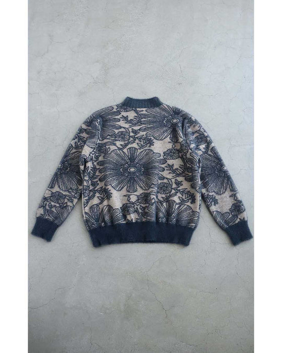 ふわふわシャギーの花画ニットトップス