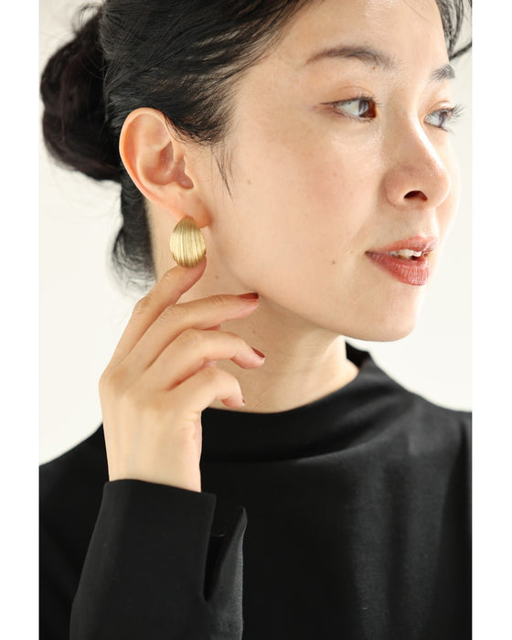 【返品・交換不可】月のゆりかごピアス