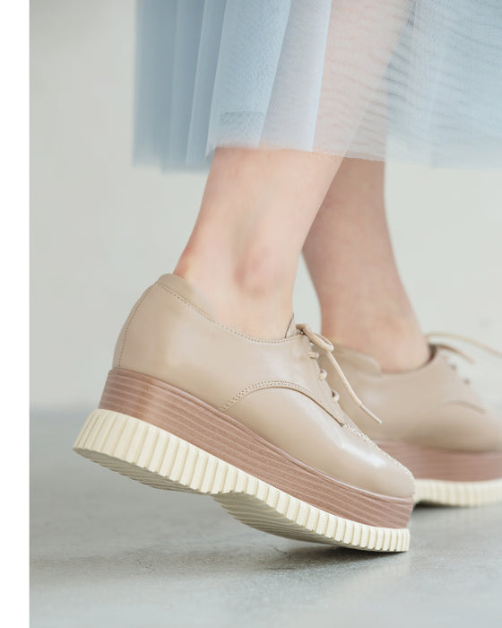 Stylish and comfortable, convenient platform sneakers
