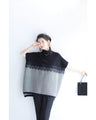 Two-tone square silhouette knit top with lace