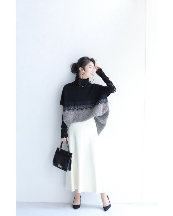 Two-tone square silhouette knit top with lace