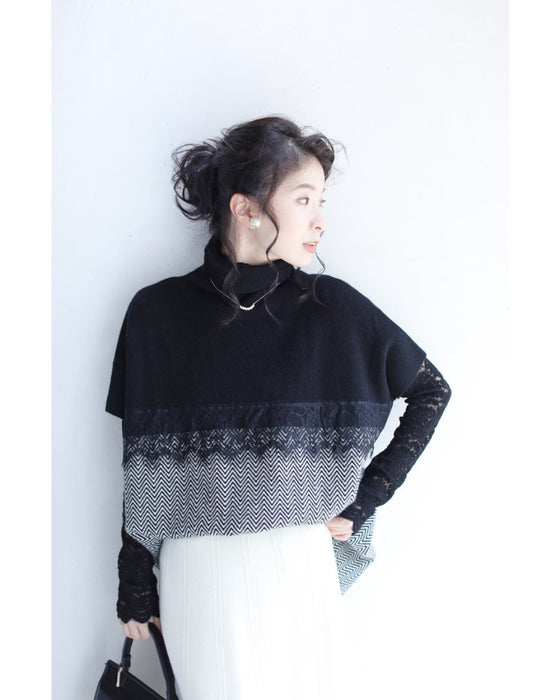 Two-tone square silhouette knit top with lace