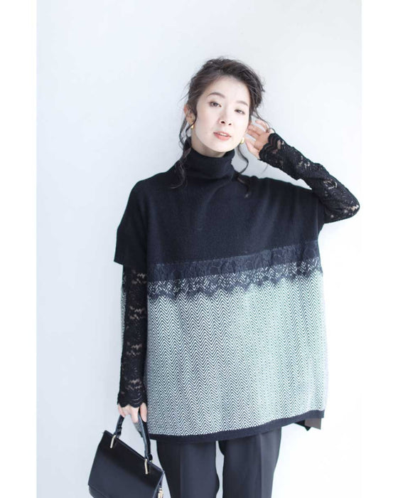 Two-tone square silhouette knit top with lace