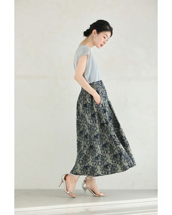 揺れるアジアンチャームの軽やかジャガードミディアムスカート
