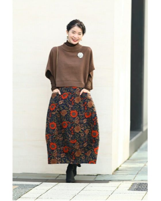 ノスタルジックを身に纏う。花柄コクーンスカート