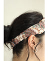 いつもの下ろし髪に。スカーフ柄ツイストヘアバンド
