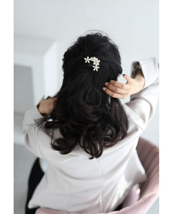 可憐な花咲くU字コームのかんざし