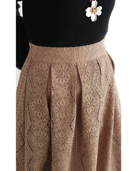 流れる優美な花の総レースミディアムスカート