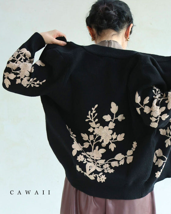 Flower embroidered zip-up knit blouson
