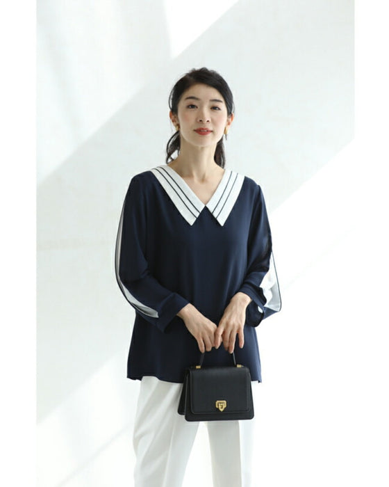 スリット袖から覗くベールの上品ブラウストップス