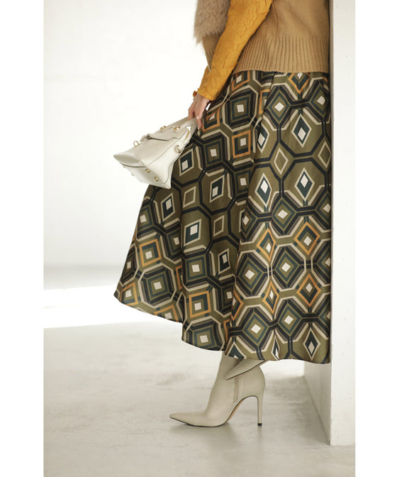 繋がりあう幾何学アートのミディアムスカート