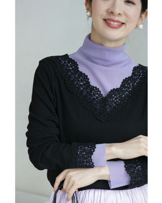 デコルテに浮かぶレースVネックのリブニットカットソー