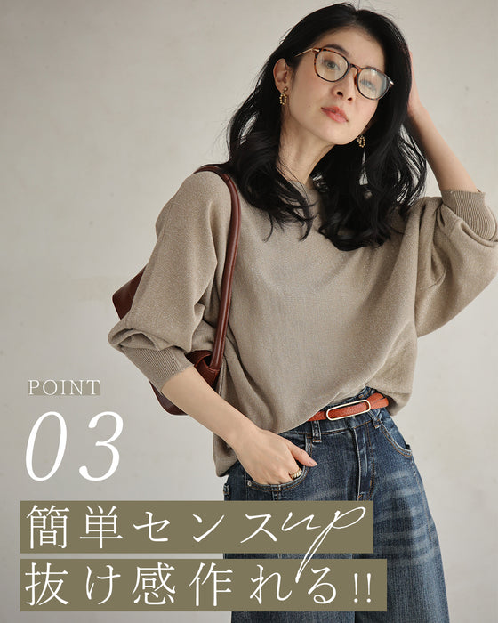Elegantly sparkling shiny needleman cut-and-sew top