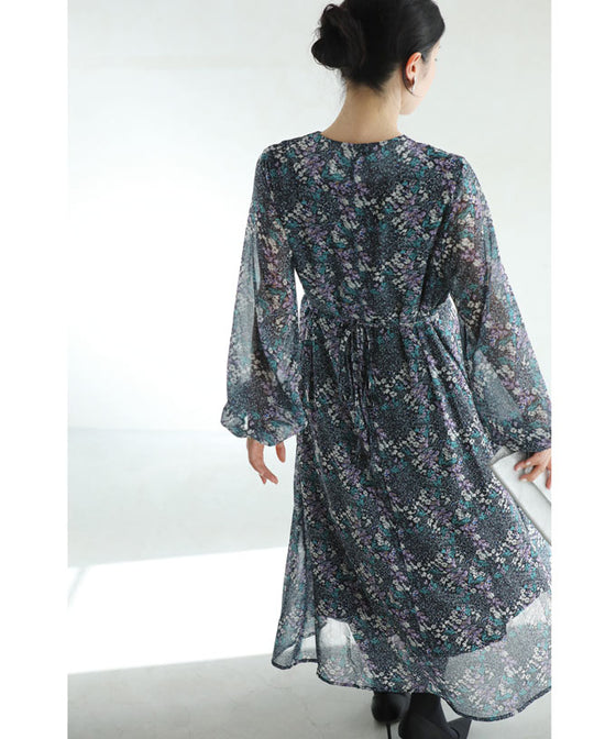 無垢な花咲くタックカシュクールミディアムワンピース
