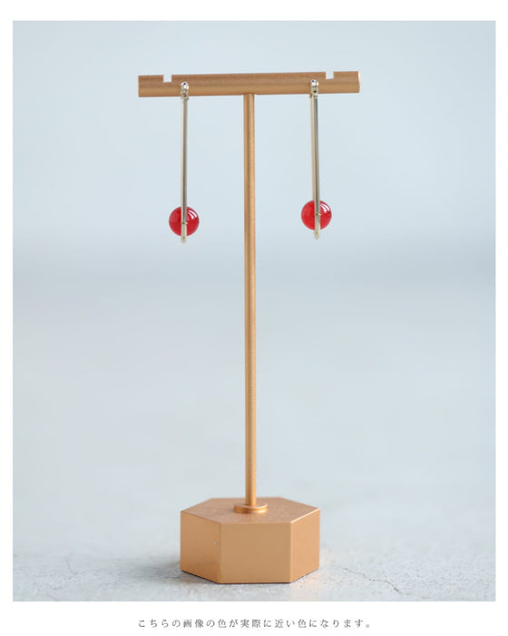 【返品・交換不可】赤い実揺れるブランコピアス