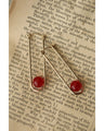 【返品・交換不可】赤い実揺れるブランコピアス
