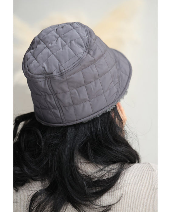 内側あったかボアのキルティング帽子