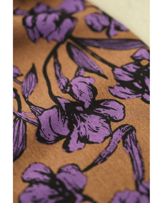 凛と咲く紫花シャーリングミディアムワンピース