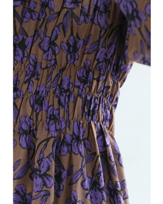 凛と咲く紫花シャーリングミディアムワンピース