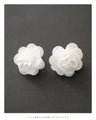 靴に一花添えるクリップ型フラワーアクセサリー
