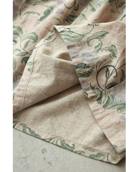 舞うような淡色花の切り替えミディアムスカート