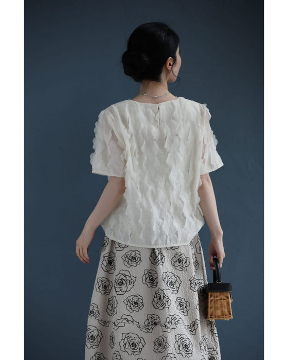 ひらひら雲が浮かぶクラウドブラウストップス