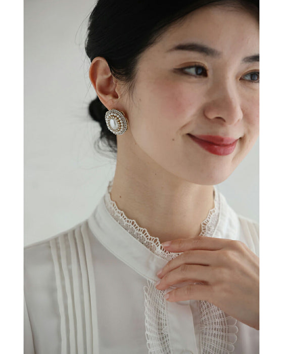 【 返品・交換不可 】顔周り華やぐアンティーク風ビジューピアス