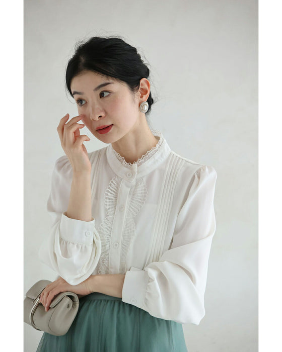 【 返品・交換不可 】顔周り華やぐアンティーク風ビジューピアス