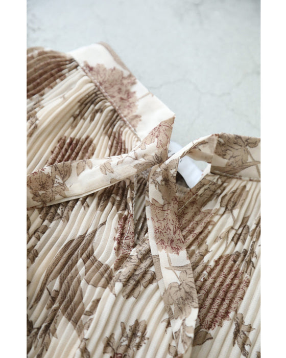 【予約商品】ロマンティックな花柄の細やかプリーツブラウストップス