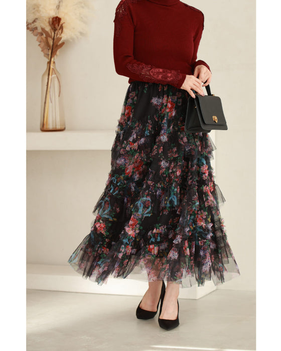 色とりどりの花が咲くふわふわフリルミディアムスカート
