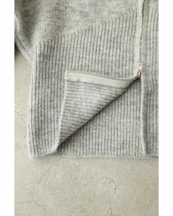 変化を楽しむハーフジップウエストのニットプルオーバートップス