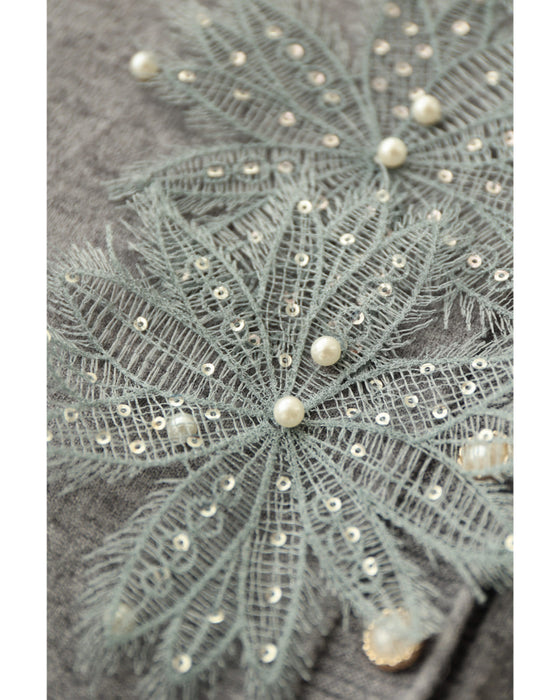 朝露に煌めくような立体花のパールニットカーディガン