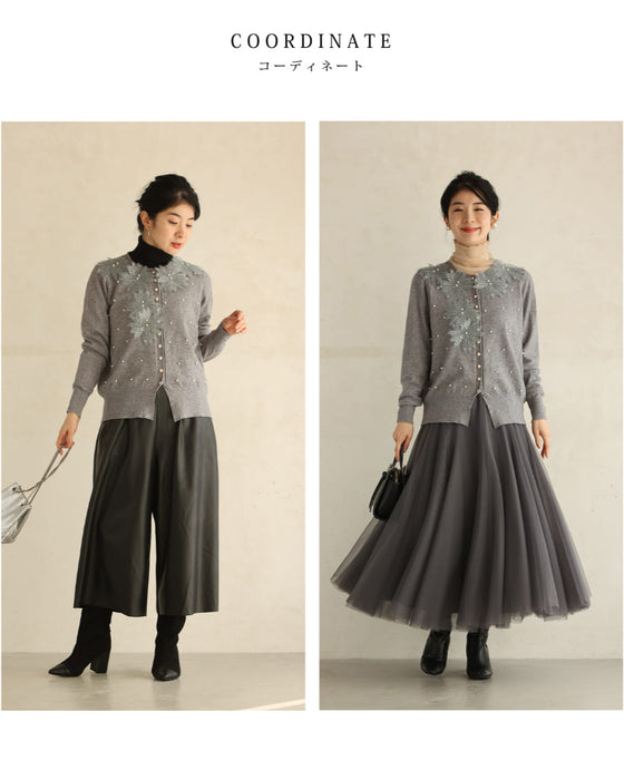 朝露に煌めくような立体花のパールニットカーディガン