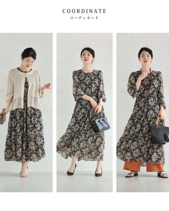 軽やかに広がるダマスク柄ティアードロングワンピース