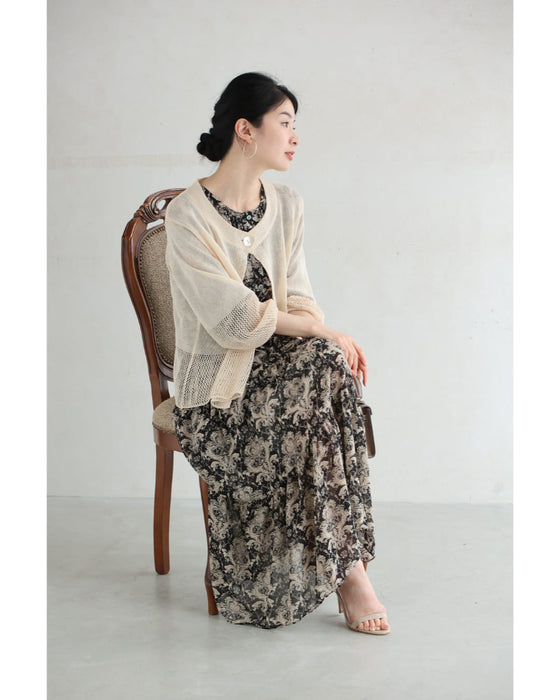 軽やかに広がるダマスク柄ティアードロングワンピース