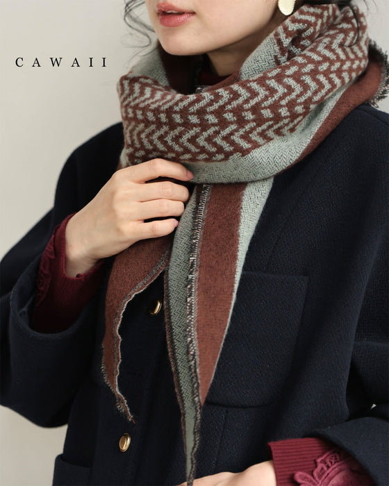チョコミントカラーの菱形ストール