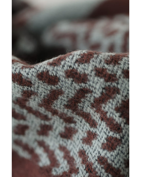 チョコミントカラーの菱形ストール