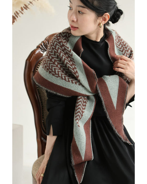 チョコミントカラーの菱形ストール