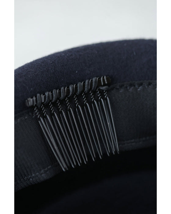 コーデに上品なエッセンスを。クラシカルな帽子