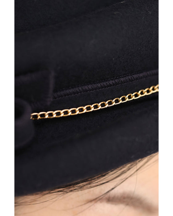 コーデに上品なエッセンスを。クラシカルな帽子