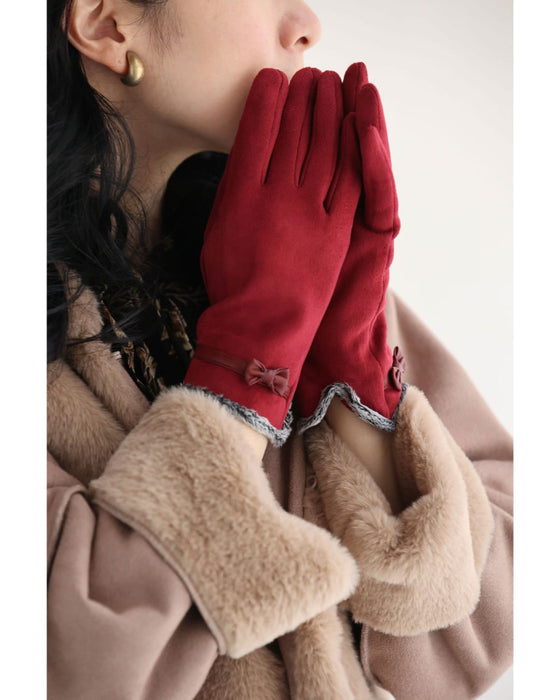 裏側起毛であったか。冬を彩る赤のプチリボン手袋