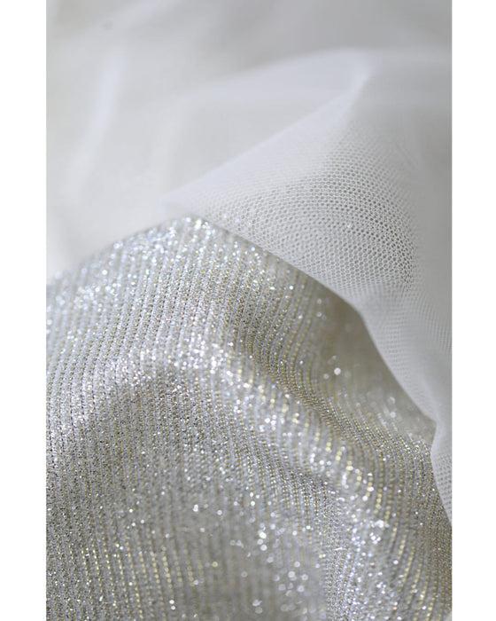 内側で輝くラメインナーのチュールベールミディアムスカート