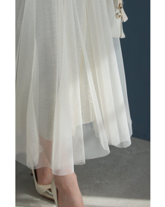 内側で輝くラメインナーのチュールベールミディアムスカート