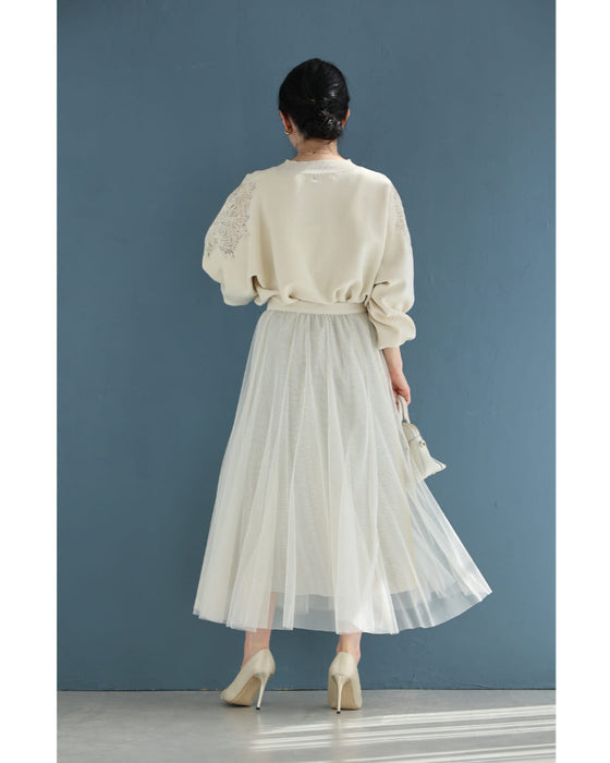 内側で輝くラメインナーのチュールベールミディアムスカート