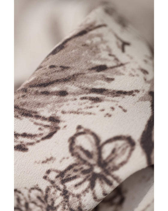 そよ風に揺れる花のスケッチ画ミディアムワンピース