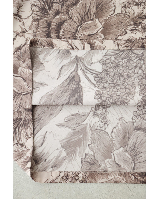 そよ風に揺れる花のスケッチ画ミディアムワンピース