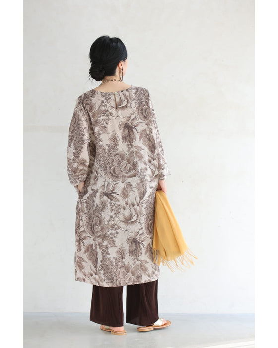 そよ風に揺れる花のスケッチ画ミディアムワンピース